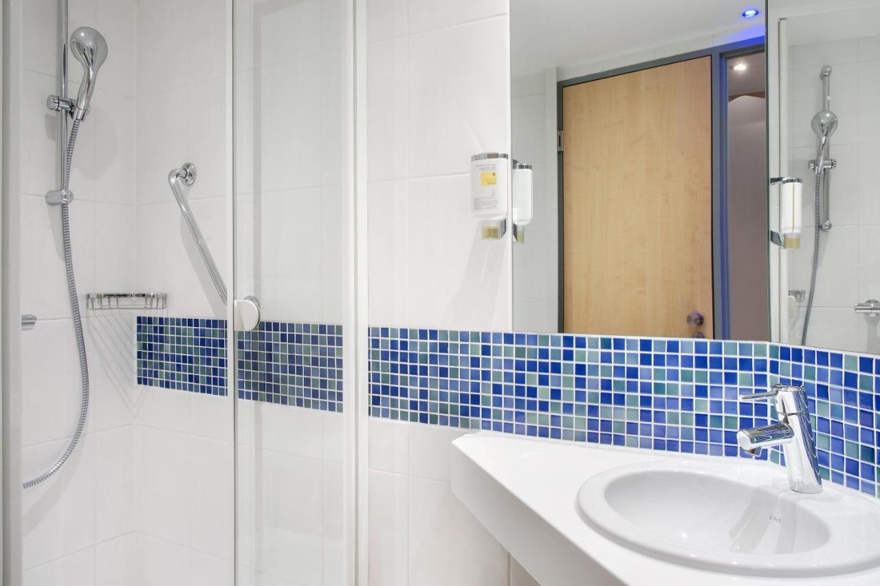 Holiday Inn Express Baden-Baden By Ihg Exterior photo
